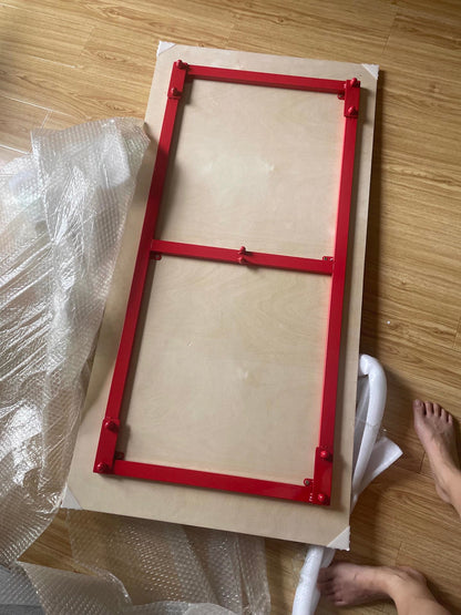 Brut Table (Cast Iron)