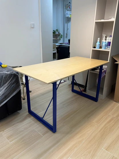 Brut Table (Cast Iron)