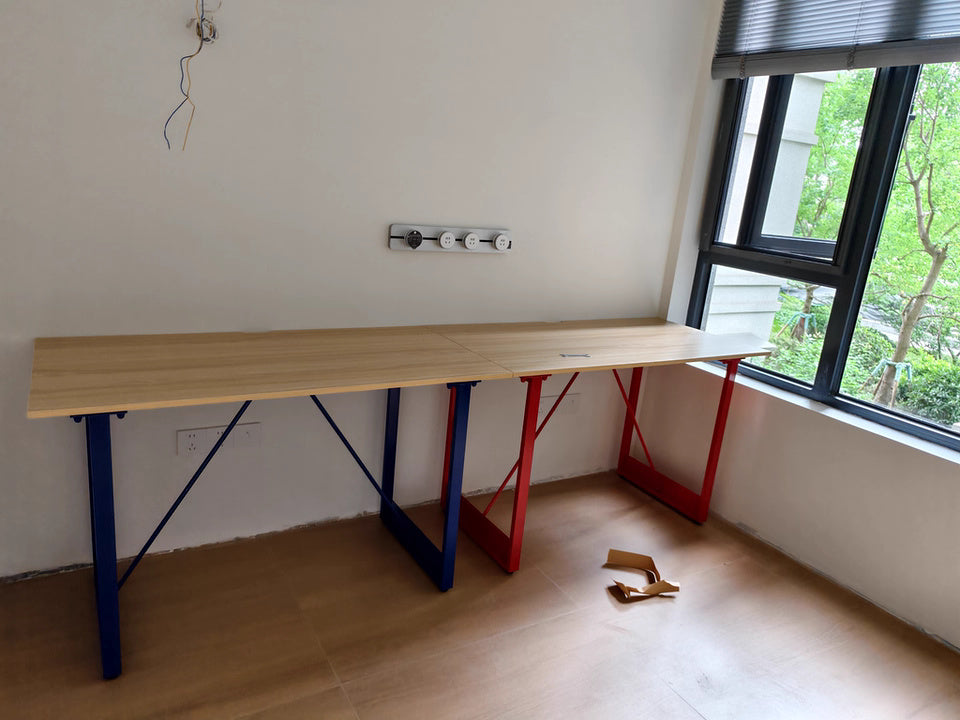 Brut Table (Cast Iron)