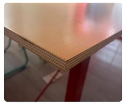 Brut Table (Cast Iron)