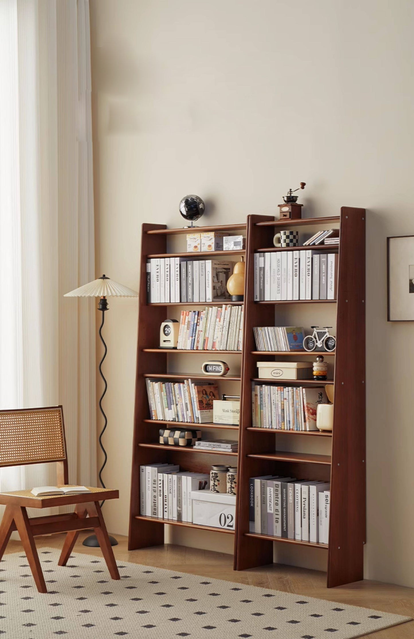 Adjustable Bookshelf