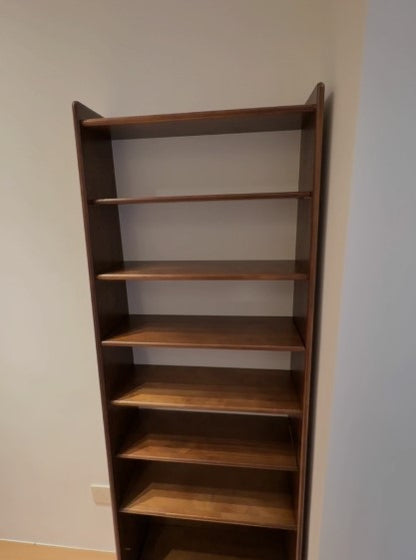 Adjustable Bookshelf