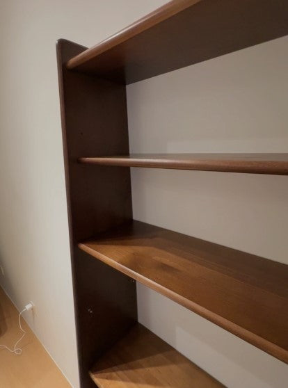 Adjustable Bookshelf