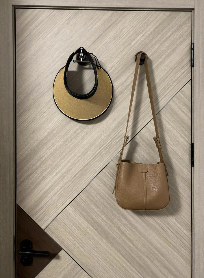 Hanger - Monte Carol House Furniture and Interior Decoration